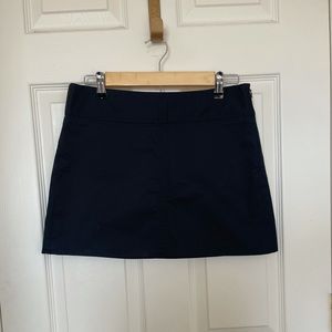 Black skirt with back pockets. 🖤